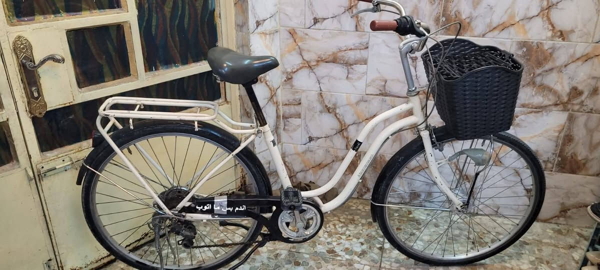 السلام عليكم
بايسكل بناتي للبيع
باله  اخو الجديد يجي وياه ٢ استاند ويجي وياه كير ٦ 
السعر ٨٥ الف
المكان بغداد حي العامل


**إذا كنت صاحب هذا الإعلان وتريد حذفه لأي سبب، رجاءا أرسل رسالة إلى الدعم الفني**