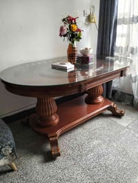 ميز طعام صاج للبيع نضافه 90بالمئه بدون كراسي السعر 150الف الموقع بغداد...