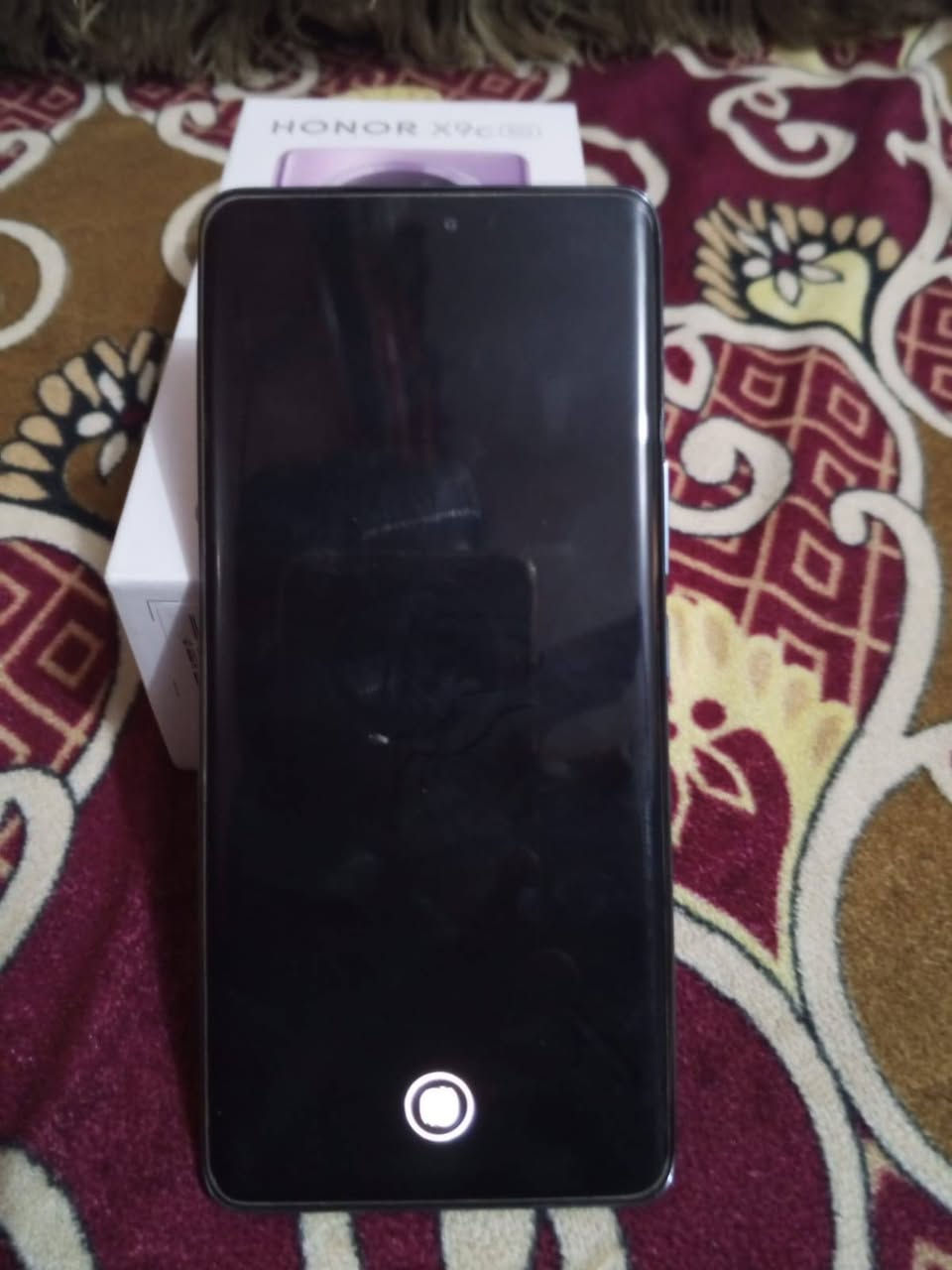 سلام عليكم تلفون أخذته من جمعيه ب550 صار٣سابيع سعره  بل مكاتب سعره ٣٥٠ اني رايده ب250  /تواصل علاهاذه*********** بكان الحبانية
