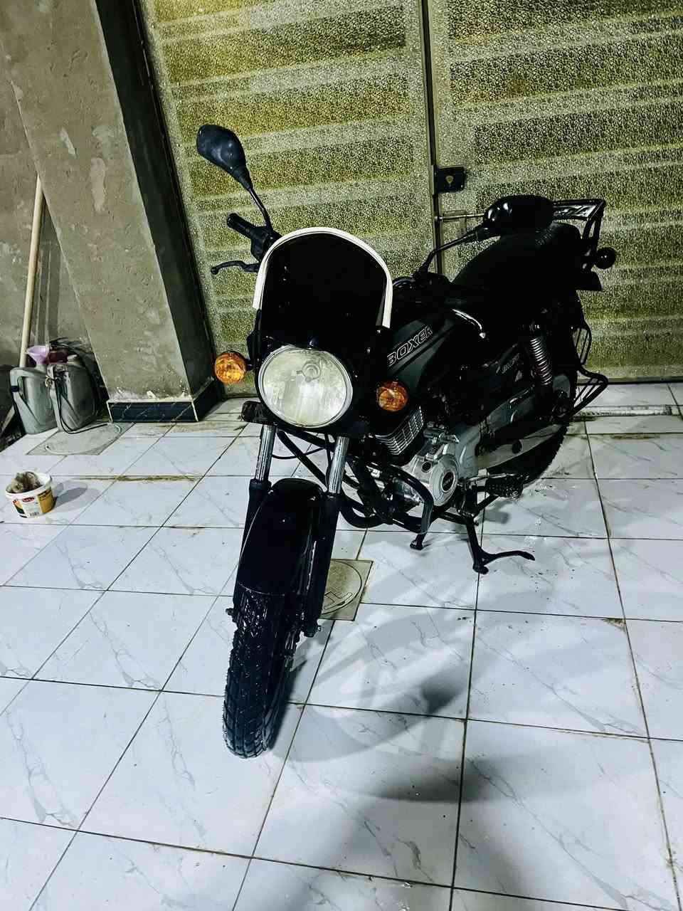 سلام عليكم بوكسر صيني موديل 21 منزله على ايدي من الوكيل مبدل فقط بوش وكاله الدراجه ستعمال شخصي مكاني كوت زين القوس شراي اتصل***********
