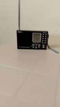 راديو باحث • موجات FM AM SW • شغال بالكامل