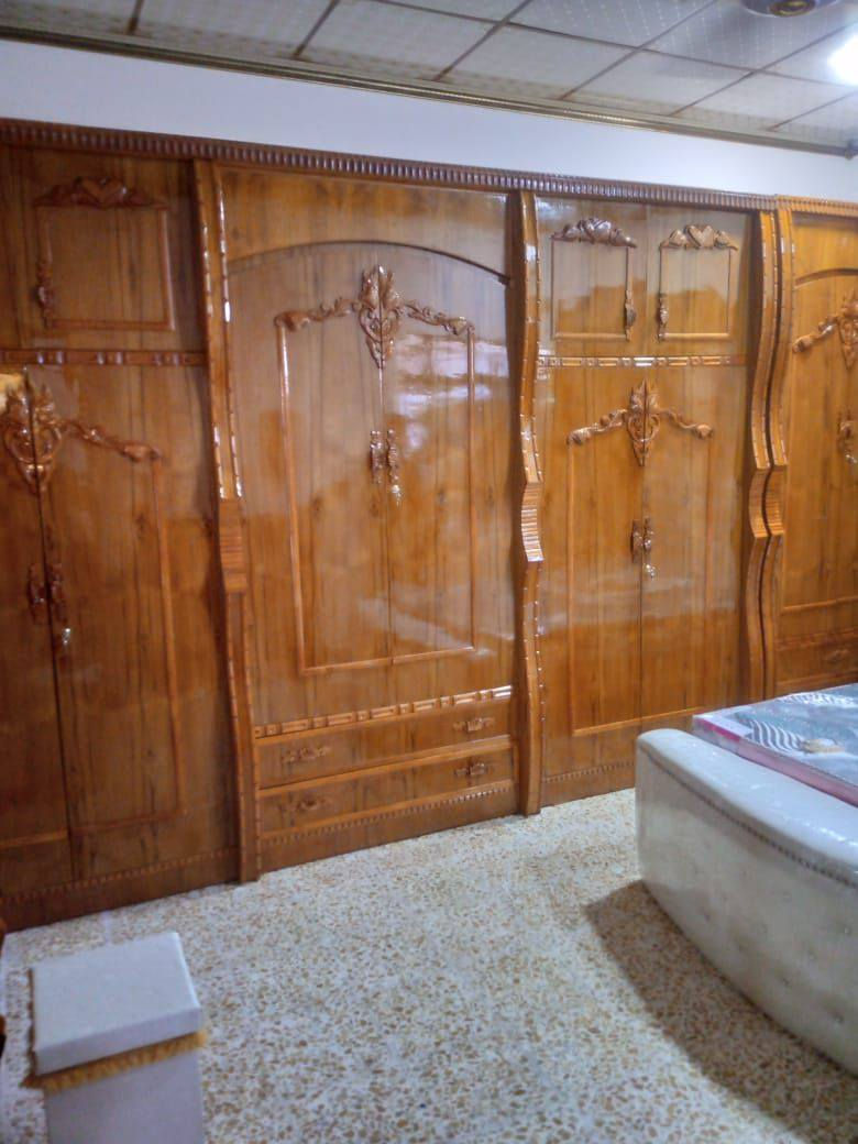 #قسط_غرفتك_براحتك
✔️ ويانا مدة التقسيط سنة و نص بدون مقدمة 
✔️ لحاملي ماستر كارد الرافدين من الموظفين و المنتسبين و المتقاعدين
✔️ يوجد فصال حسب الطلب
✔️ يمكنكم استبدال غرفكم القديمة بغرفة جديدة وتقسيط الفرق
✔️ غرف نوم باحدث الموديلات من خشب الصاج
📌العنوان : الموصل / الجانب الأيمن / الصناعة القديمة / اليابسات
📱اسياسيل : *********** (يوجد واتساب)
📱 كورك : ***********(يوجد واتساب
