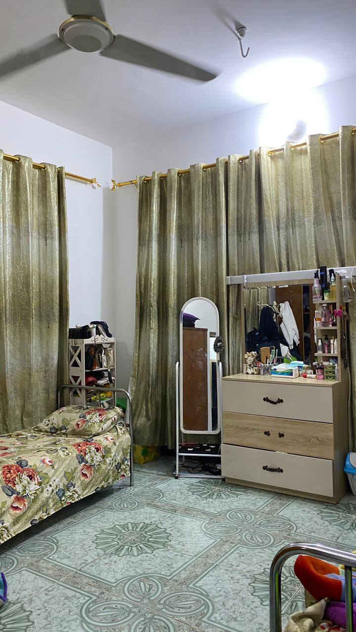 دار للبيع مساحه 200 متر ركن يحتوي على غرفتين صاله كلدور مطبخ حمام صحيات داخليه وخارجيه كراج وحديقه الموقع محيزم قرب معمل نبع بابل السعر ٢٠٠
مكتب الزركاني للعقار 
شارع ٨٠قرب القبه الذهبيه
للاستفسار
***********
***********
بيع شراء تعقيب
