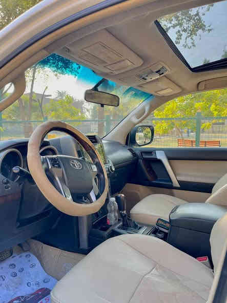 لاندكروز بـرادو كـويـتـي 6 سلندر ²⁰¹¹ لـلـبـيـع 
فـول موصفات الـسـعـر 270 ورقة وبيها مجال سعره مناسب جدآ لئن حيل نظيفة كيلو متر 150 فقط حقيقي  كير محرك صدر امامي خلفي مـكـفـول  موصفات . كويتي دبل تانكي مري شفط بصمة دخول ذكي ثلاجة ستة سلندر هوك سحب مثبت سرعة حساسات فتحه سقف بيها ملا حظة بسيطة جدآ  بارد بسيط بالجنطة وصبغ على كد شبر وبيها سونر والباقي كلة مكفول وبيها سونر  رقم وهزة جديد مشروع وطني تحويل وين ميعجبك . للتفاصيل اكثر الاتصال . *********** . *********** . أبو هيثم الجميلي . بغداد الدورة او حي الجامعة .
