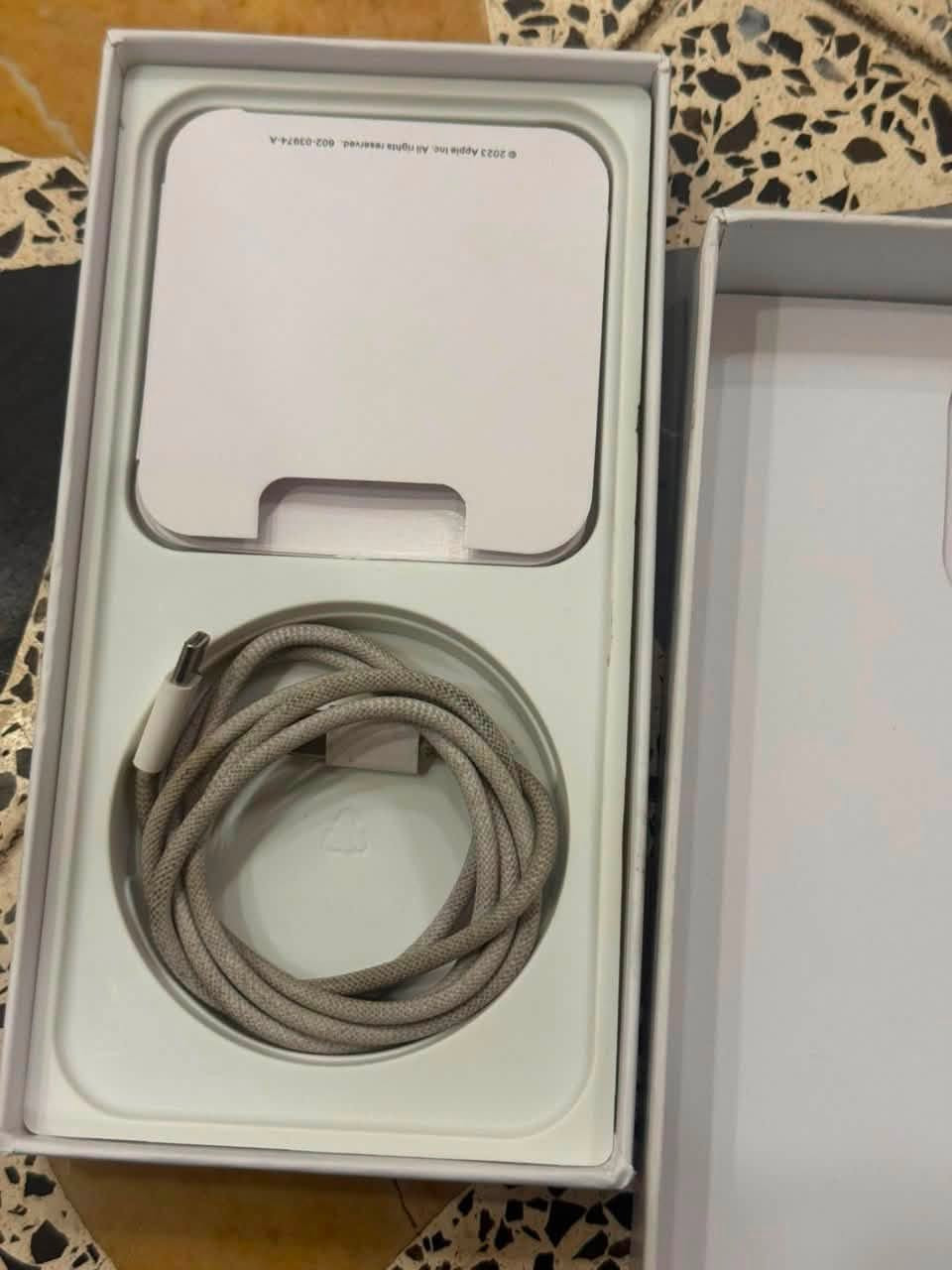 سلام عليكم 
ايفون 📲 15 pro max  تيتانيوم شرق اوسط AAA
ذاكره 265 بطاريه 85 الجهاز يخبل بل قران امانت الله ورسوله شخط واحد مالي الجهاز مبدل فقط شاشه سوبر امولد شاشه تخبل ٣  خيارات من انور ابل الجهاز نضيف نضيف نضيف 
العنوان حي اور شعب 
السعر رح يكون 
825 وقابل للتفاوض قليل 
رقم ***********
