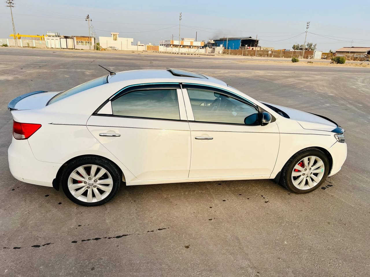 يالله السلام عليكم
للبيع سيراتو 2013 خـلـيجـي فول عدا البصمه
السيارة بيه صبغ  قطعتين
كشرها حيل نظيف
عندي وكاله عامه بيه تحويل ثاني يوم
- مواصفات السيارة
- شاشه
- اشاير بل مري
- فتحة
- بلوتوث + حاكية
- مدخل AUX + USB
- تحكم استيرن
- دواخل لون واحد
- مانع انزلاق
- حساسات خلفية
- حساسات جانبية
- تخم تاير 
- وباقي المواصفات
اخوان سيارة نظيفة حيل وجاهزة 
ماشيه 170 حقيقي
للاخير من كير ومحرك وحدادية برغي واحد معايزها الف عافيه للي ياخذها
السعر ب105$

مكاني بابل 
***********
***********
