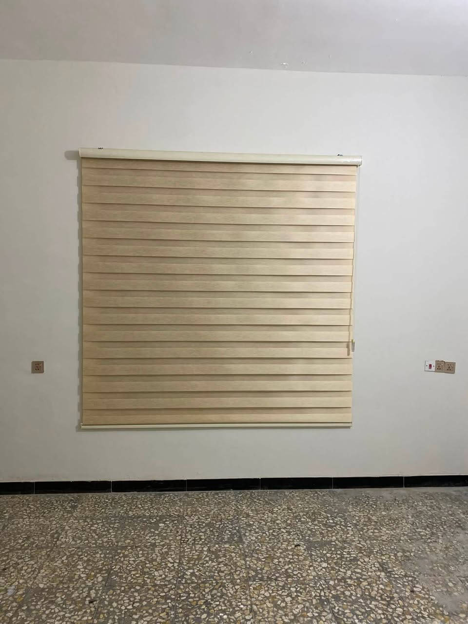 سلام عليكم بيت 50 متر البيع  منطقه حي ثراث غريب على مدرسه شهب سعر 95 بس الفوك بعدله بياض طابوق ستاره فوك شباك وباب موجودات كله جاهزه  ***********
