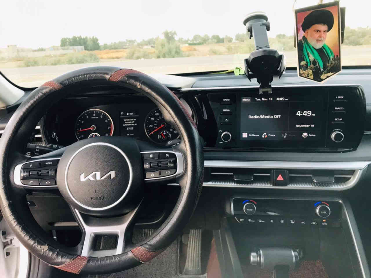 كيا كي5 (2022) 
🔑 بصمة

📱 شحن هاتف لاسلكي

🛣️ قيادة ذاتية على الخطوط السريعة

🅿️ هاند بريك بصمة

🚗 تشغيل عن بعد

⚡ مثبت سرعة

🛡️ نظام ABS

⛓️ مانع انزلاق + حساس إطارات

💡 بك لايت LED

📺 شاشة

📸 كامره دوارة

📟 شاشة أعطال

⚙️ كير أوتو + عادي

📡 رادار جانبي + مراقبة النقطة العمياء

⚪ رادار الخطوط البيضاء

💡 لايتات 4عدسات (LED + زينون)

🚀 أنظمة قيادة (Eco / Sport / Smart / Normal)

🎶 بلوتوث + AUX + USB

🎮 فول تحكم ستيرن (LED D)

🛑 أوتو بريك + Auto Hold

🛰️ خريطة + نظام ملاحة

🧳 صندوق بصمة كهربائي

🏎️ تصميم خارجي رياضي

⚠️ حادث:  في امريكا جاملغ امامي +باب بدون ايرباك 

السعر: 180 وبيها مجال 

مكاني: بغداد 

رقم:***********
