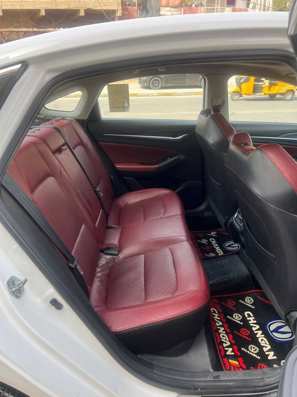 يا الله … السلام عليكم 

تشانجان ايدو بلاس 2022 اس  فول مواصفات 
بصمة - شاشه - سلايد روف - مري شفط - حساسات وكامرات ٣٦٠ درجة - رادار وتصوير امامي منها وبيها - كشنات جلد تبريد وتدفى وكهربائيات  -  كير ومحرك وتبريد مكفول شركة - صدر جديد بس مشط ستيرن تحتاج بي طكة خفيفه 

السياره بيها ضربه بالجاملغ الخلفي جهه الصدر وموضح بالصور 

السياره خير من الله كامله مكمله

السعر 110$ … شده و ١٠ اوراق وبيها مجال بسيط 

الرقم : ***********
