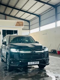 لاندكروز ٢٠٢٥ • بلاك اديشن • ضمان وكالة