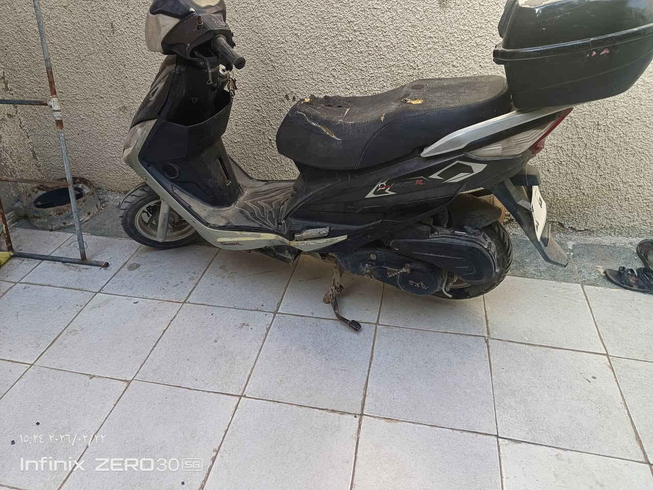 دراجة ٢٠٢٠ سنتر لوك شغال استعمال قليل بس تحتاج باتري السعر ٣٠٠ للتواصل ***********
