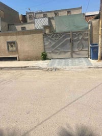 دار للبيع 🏠 300 متر (12*25)في منطقة شهداء البياع (الضباط)  يحتوي على ح...