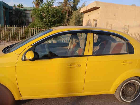 افيو للبيع رقم واسط موديل ١١ شركه عامه محرك مفتوح كير اتو بأسمي السياره وسنويتها لحد ٢٩ رقم نكليزي مصفره هيئة 
رقم الهاتف ***********
