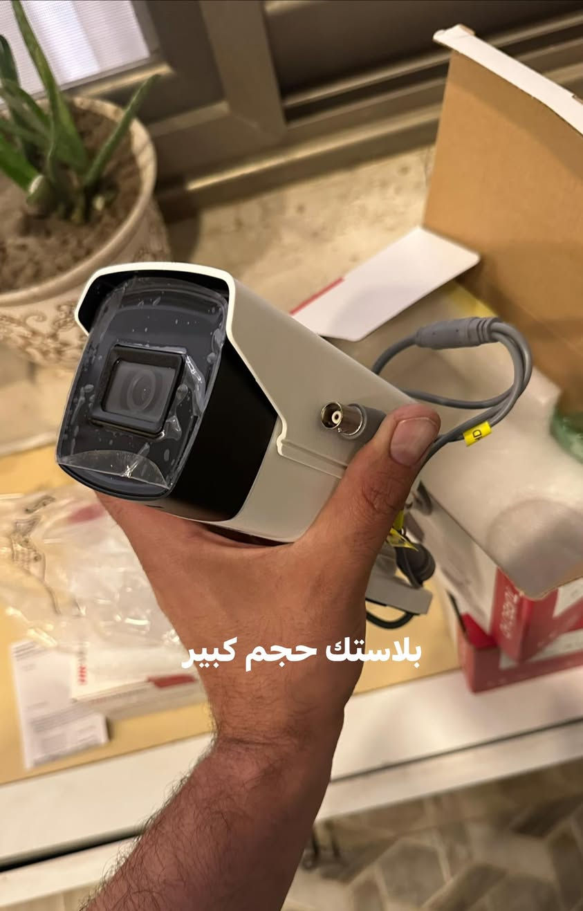 كامرات ٨ ميكا 4k انلوك خارجي هايكفجن اصلي 
٢ حجم كبير 
و وحدة حديد صغيره 
جديد غير مستخدم 
سعر القطعه ٥٠ الف


**إذا كنت صاحب هذا الإعلان وتريد حذفه لأي سبب، رجاءا أرسل رسالة إلى الدعم الفني**