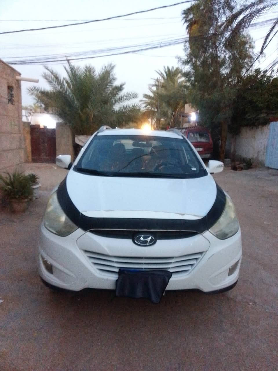 سيارة توكسان موديل 2012 خليجي رقم بغداد السعر 135 وبيه مجال ***********
