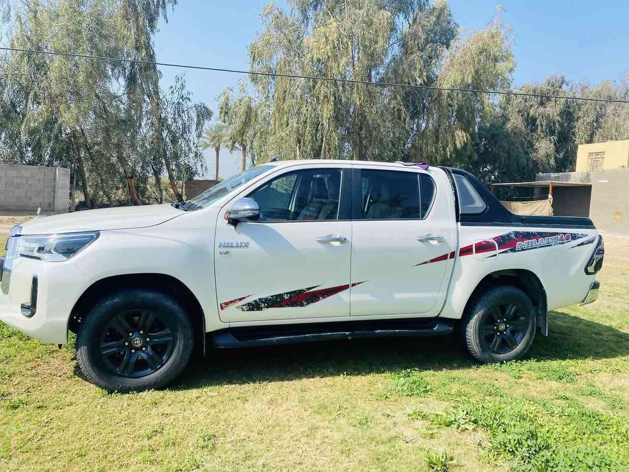 سلام عليكم👋
للبيع تيوتا هايلوكس🛻

تي ار دي 

كويتي باب اول 

موديل 2022 

رقم اربيل بأسمي 

فول مواصفات للاخير 

شاحن وايرلس 

حساس امامي خلفي 

قطعتين تبريد ❄️

٦ سماعات 🔊 

‏شاشة🖥️

بصمة 

باقي المواصفات معروفه فول 

🟩السعر عنده التصال      

لاستفسار 📞 

لاستفسار الاتصال ع الارقام التالية 📲📲

‏)(***********

تحياتي لجميع 🌹 🌸 🙏🏻 سلام عليكم👋
 عليكم👋
