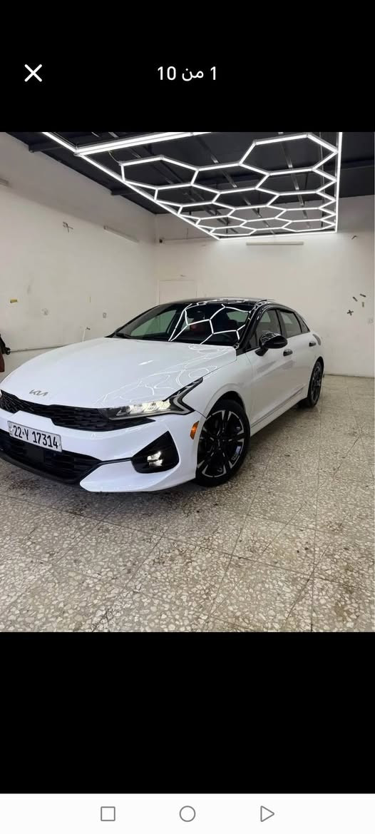 كيا كي فايف موديل 2024  فول مواصفات محرك 1600 تيربو  السياره بيه صبغ خمس قطع  رقم شاصي موجود بالصور السياره جي تي لاين ماشيه 53 مكان السياره بغداد السعر 145 رقم هاتف ***********
