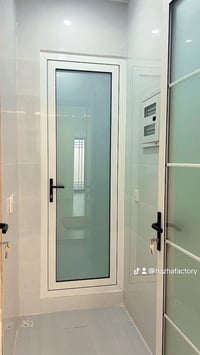 باب ألمنيوم • تفصيل حسب النظام • جديد