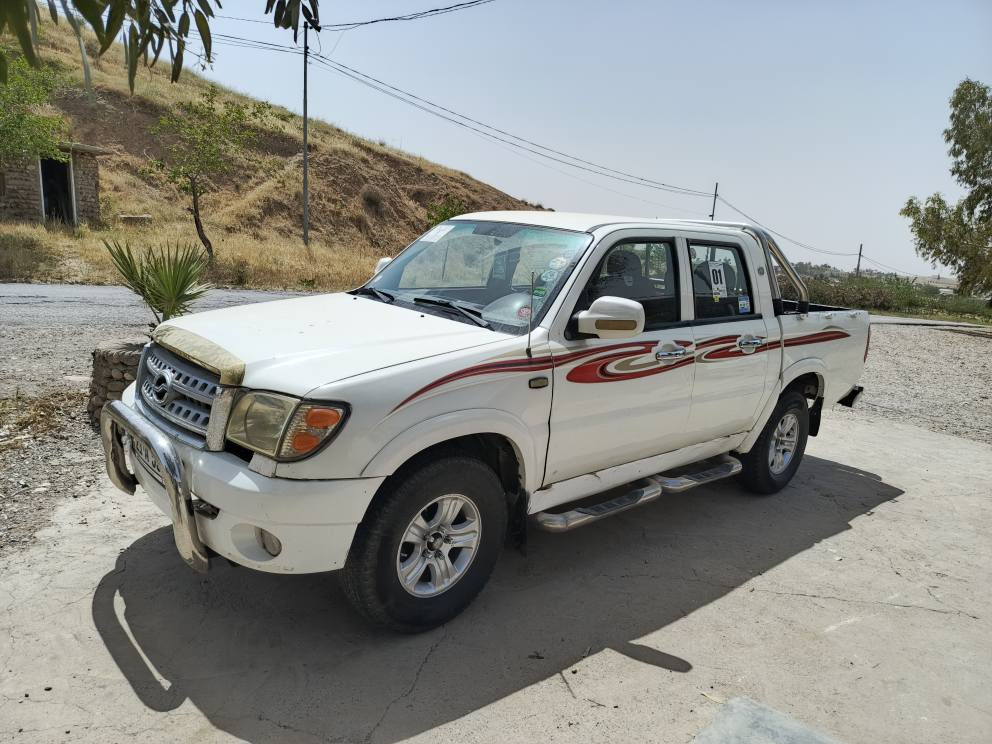 ئەدمیراڵ 2010 ناو سور شکل مەرزیە  بە شەرتی گێڕو مەکینە و تەبریدو تاقم پێش و هەر چوار تایەو سپێری لۆک لۆکە 
ئاوێنە کارەباییو ایشارەت
شاشە ئایپاد
سویچ کۆنترۆل قفل مەرکەزی
مەکینە بەخ بێ بوخار
چوار جامی کارەبایی
سەنەوی ژینگەی تازەیە تا ٢٠٣٠ بەشەرتی بەناو کردن
سعری58 گەڵاو مەجالێکی کەم 
شوێن سلێمانی
***********
*********** السليمانية, العراق
