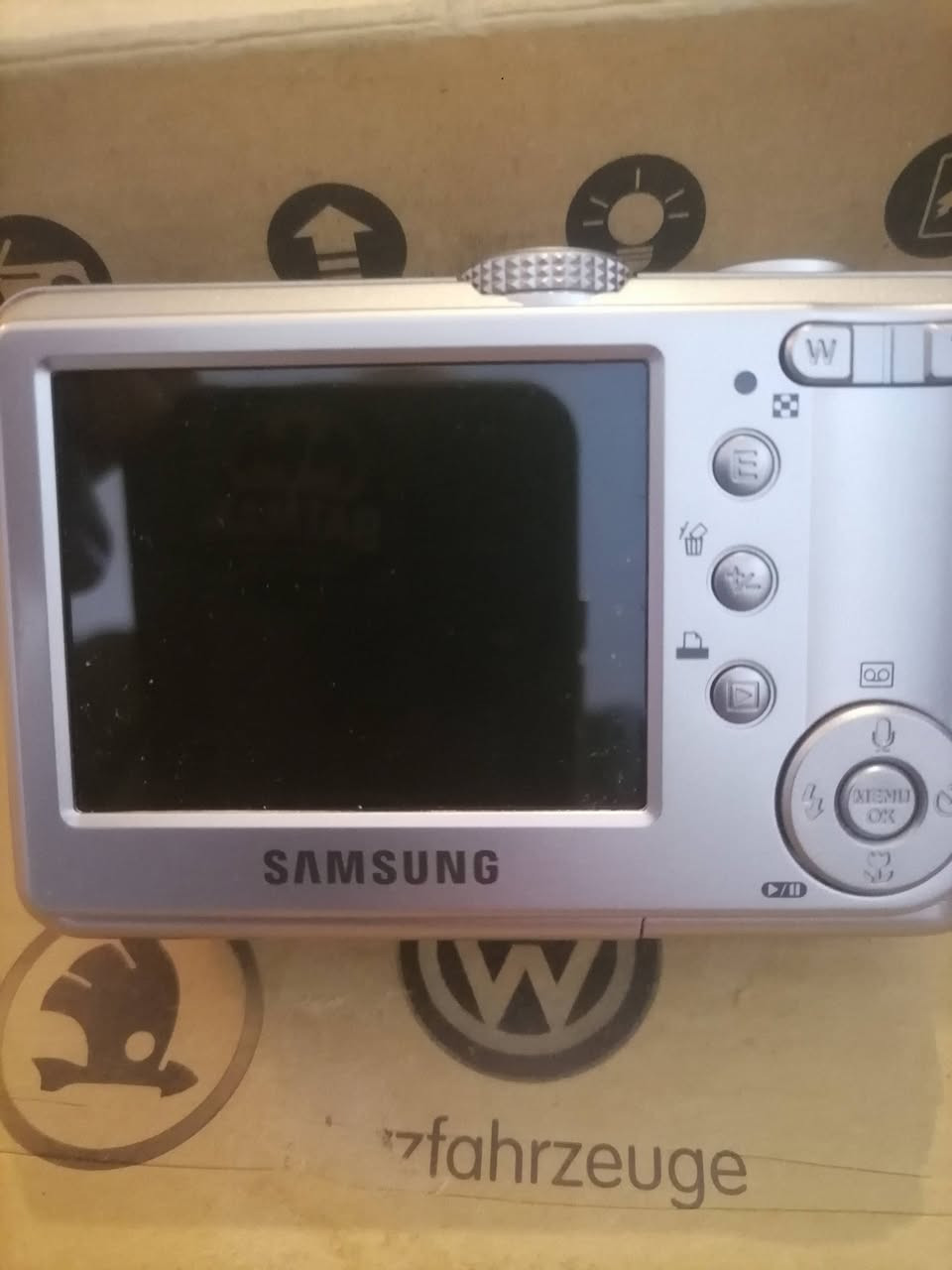 مرحبا
متوفر كاميرا samsung


**إذا كنت صاحب هذا الإعلان وتريد حذفه لأي سبب، رجاءا أرسل رسالة إلى الدعم الفني**