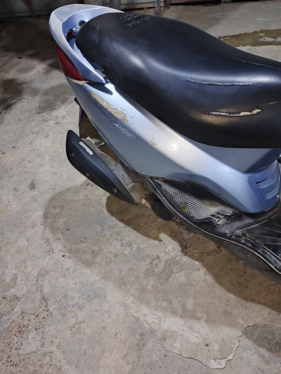 السلام عليكم اخوان عندي دراجة بريز مال رمبة ماصار 4شهر لمن نزلتهة دراجة نضيفة سلف هندر كلة شغال كهربائي كلهة شغال مكان بغداد شاطئ التاجي سعرها 925 رحمه على والديكم لميشتر لا ينتصل


**إذا كنت صاحب هذا الإعلان وتريد حذفه لأي سبب، رجاءا أرسل رسالة إلى الدعم الفني**