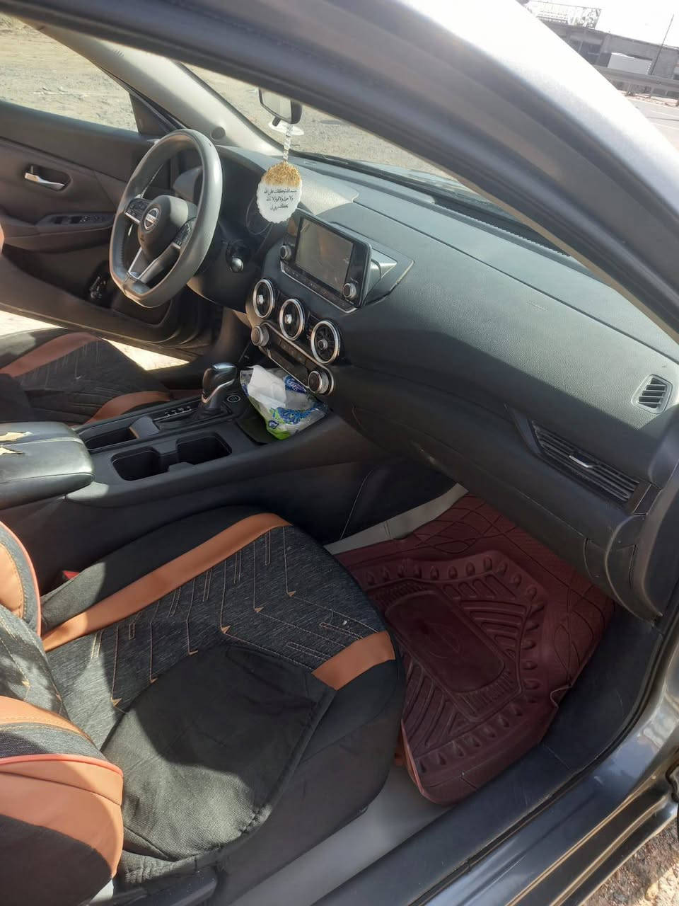 السلام عليكم
اسنتره البيع فقط
مديل 2021
مكفوله كفاله عامه 
واريد امريكي 
معوقين بعد سنه وصير حره 
رقم بصره 
العنوان البصره البراضعيه
الاتصال ***********
السعر 125وبيه مجال
