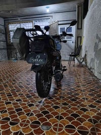 دراجه للبيع جديدة 2025 بعده بل ضمان ضاغطه وزنجيل ٢٠٠سيسي تشغيل عن بعد ...