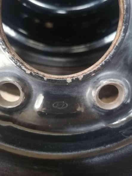 السلام عليكم
تخم ويل إلنترا أصلي أمريكي 16 مع تخم تاير صيني 205/55/16 للبيع سعره ٢٠٠ ألف مكاني بغداد ***********
