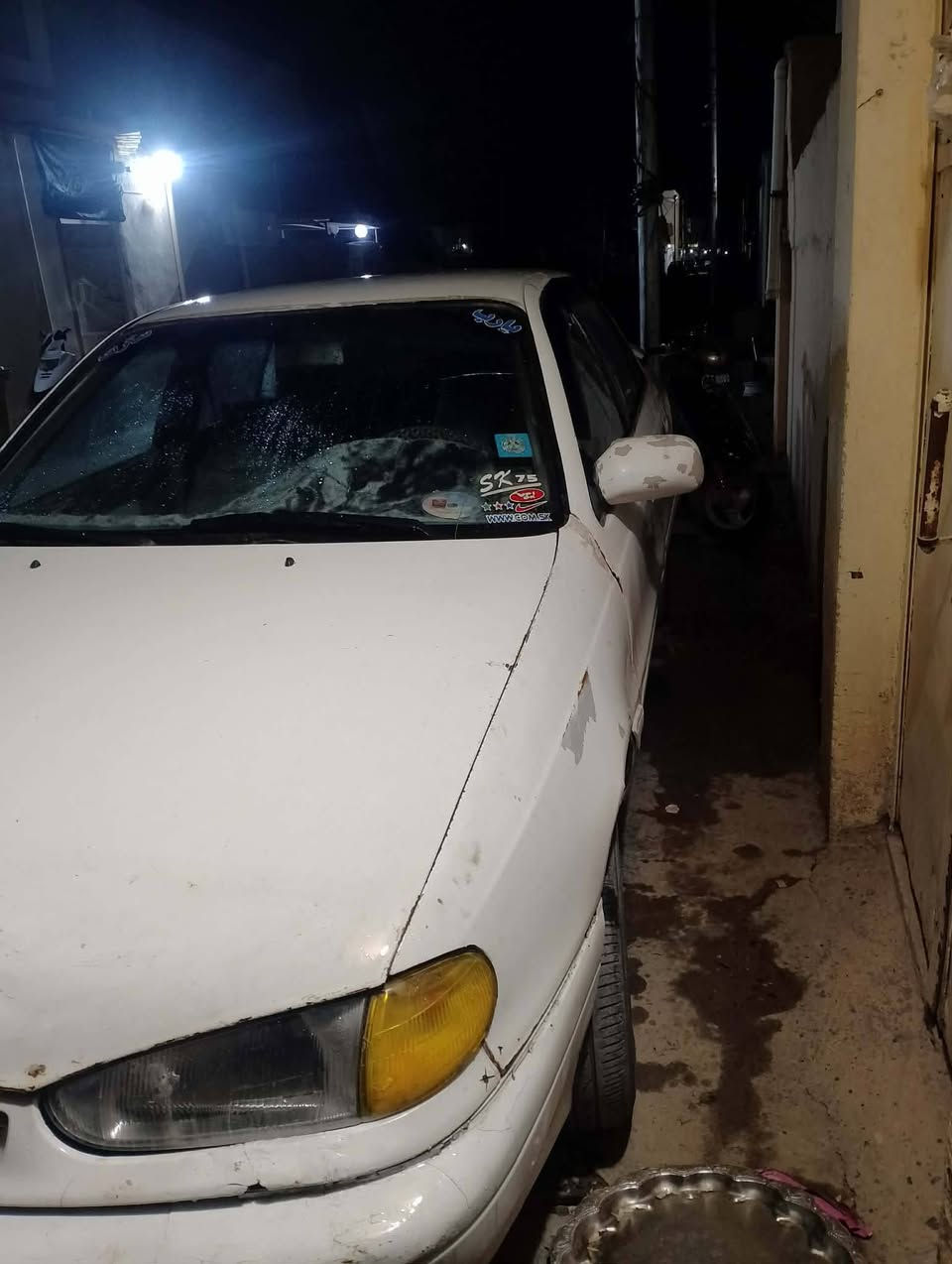 النترا 1995
لون ابيض
كير عادي 
حجم المحرك 4سلندر 1.8
مقاعد 4قماش 
صبغ عام و تعمير عام درايم شفت صدر خياسات كله امسوي ودواسات وفرممات رقم دولي باقيله ٤ اشهر
سعر 23 
رقم للتواصل وللاستفسار ***********
