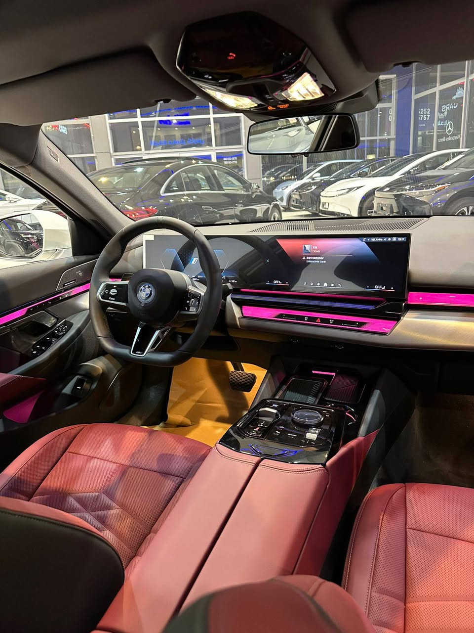 السعر 55،000  دولار شامل الرقم
💥ضمان  5 سنوات على البطارية 💥
((((((((( لغة السيارة عربية))))))))))
BMW i5 e Drive 40L   M package Large
  ((2025 )) صفر كيلو متر
السيارة باب طويل
سيارة كهربائية بمدى يصل إلى  (( 710 كم ))
تسارع من 0  إلى 100  خلال 5.7-6.0  ثواني
سيارة سيدان فاخرة
باب طويل 
دخول ذكي للأبواب
شاشة دجيتال
سقف بانوراما 
انارة للبانوراما بعدة الوان
حساسات 360. درجة مع 4 كامرات 
أنظمة رادار متطورة نقط عمياء  
انارة داخلية متطورة بعدة الوان
شحن واير ليس
العطر LED
لايتات LED
بك لايت LED
حجم الإطار 19
صندوق كهربائي
عدة أنظمة القيادة
سماعات harman/kardon 
دبلات خلفية نظام هوائي جوب ليس
ومواصفات عديدة💥
0751-2004-377
0772-818-6453 أربيل, العراق
