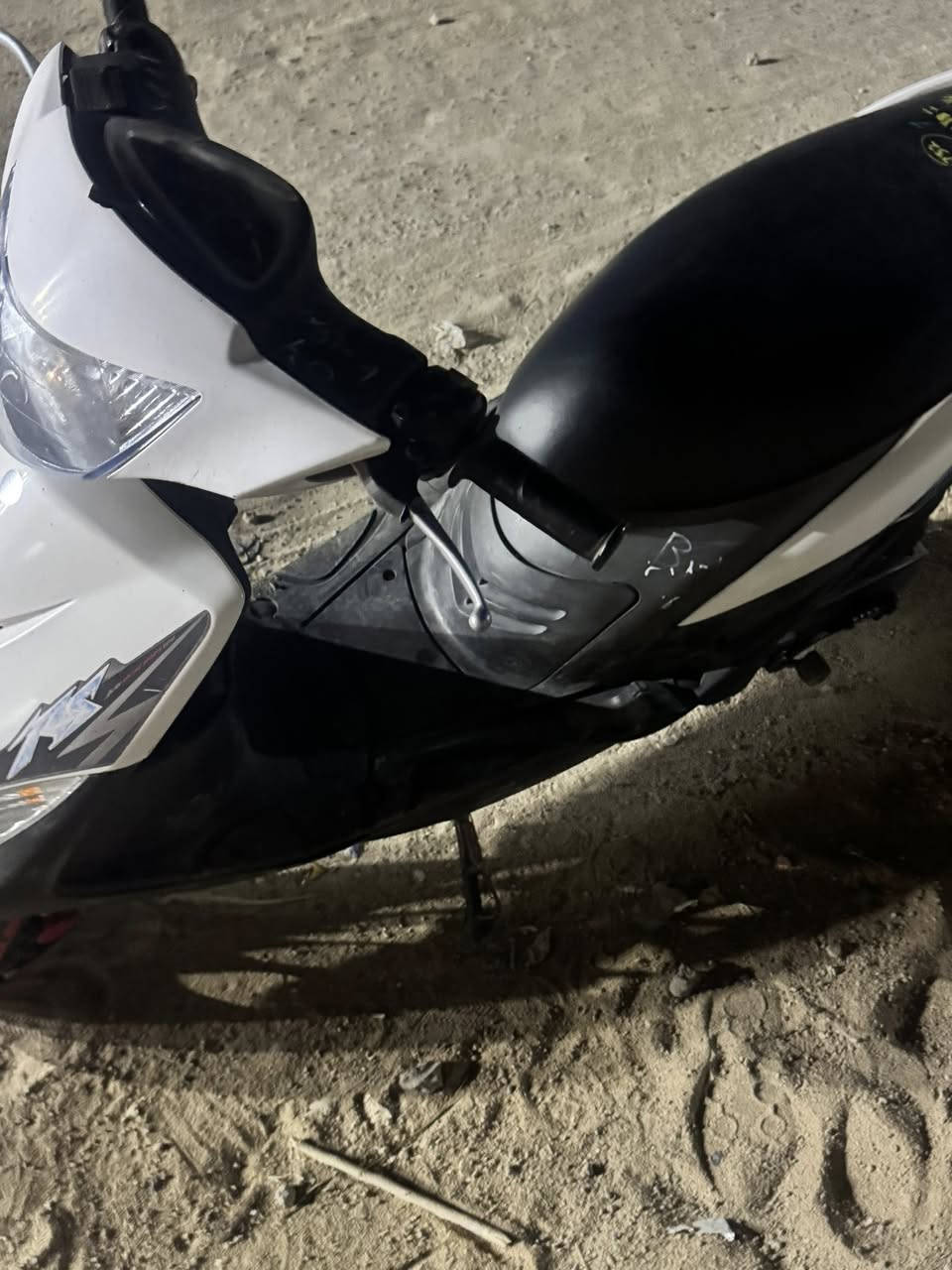 ماكس عدله صار سبوع من مآخذها دراجه جاهزه من كلشي للبيع او مراوس بدراجه ايراني
*********** 
سعر البيع مليون
