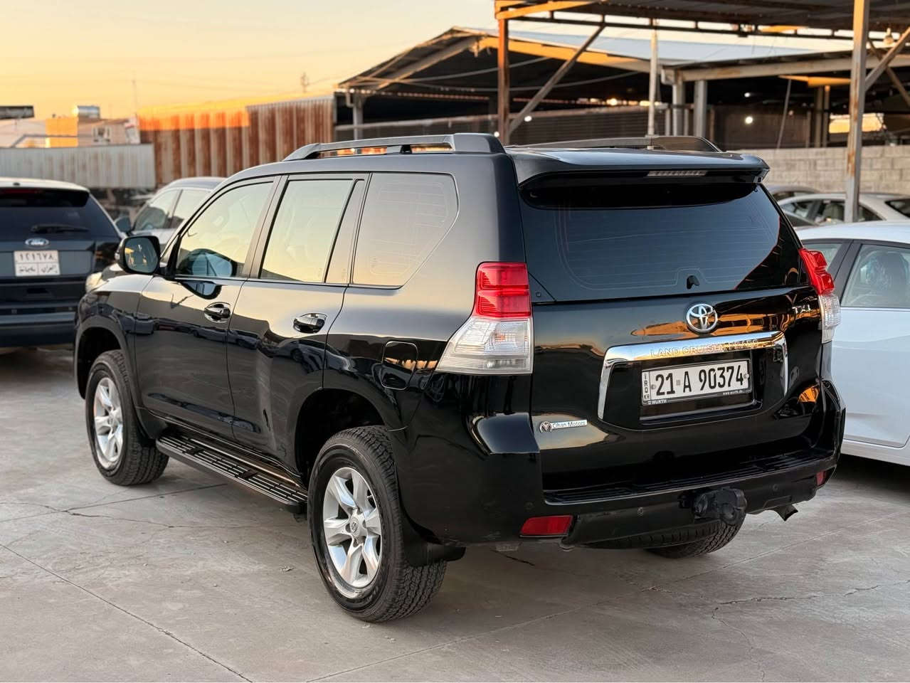 پرادۆ ٢٠١١ 
بێ بۆیاخە سەیارەکە سۆنەرەکەیم دا ناوە 
سەنەوی و ڕەقەم و تایەی تازەیە بێ مەسرەفە
١٨٠ هەزار ڕۆشتوە گێڕو مەکینەی بەشەرت نەکراوەتەوە
*********** السليمانية, العراق
