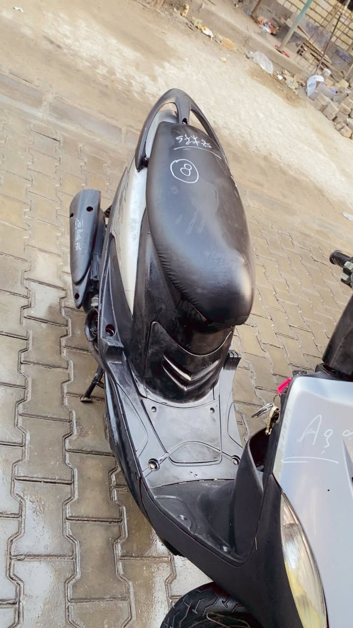 دراجه ابلادي
من شعله 
من معدل 
ختم واحد 
سلف 
هندر 
كابريتر مالته مو تجاري 
خير من الله 
مال جناي لا بياع شراي لا شي 
الاسعر ٧٠٠ بيه مجال 
الصور احله من الصور يمك 
العنوان بغداد الشارجيه قرب جامع براثه 
***********
