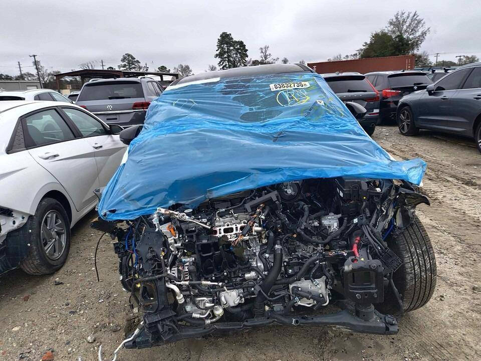 السلام عليكم سبورتج موديل 2025ماشيه 6000ابيع على وضعيتها داخل ابيض سعرها ب8000 واذانريد تمشي تصير عليك ب9000 واصل عمان بالحره
***********
