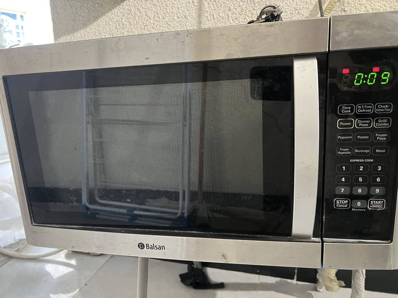 مايكرو بلسان حمي وشوي ستخدام قليل

عنوان الاعضميه شارع عمر

سعر 85 

***********
