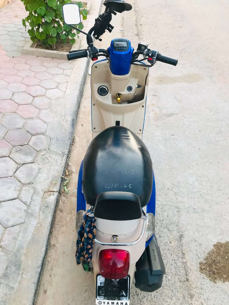 بوليس نوزل للبيع الدراجه برغي ممفتوح بيها نضافه ٨٠/١٠٠ يعني عوزها كفر بس وترايك لنجف نكره سلف خير من الله جيب فيتر وافحص السعر ٩٠٠ وبيها مجال لشراي الرقم ***********
