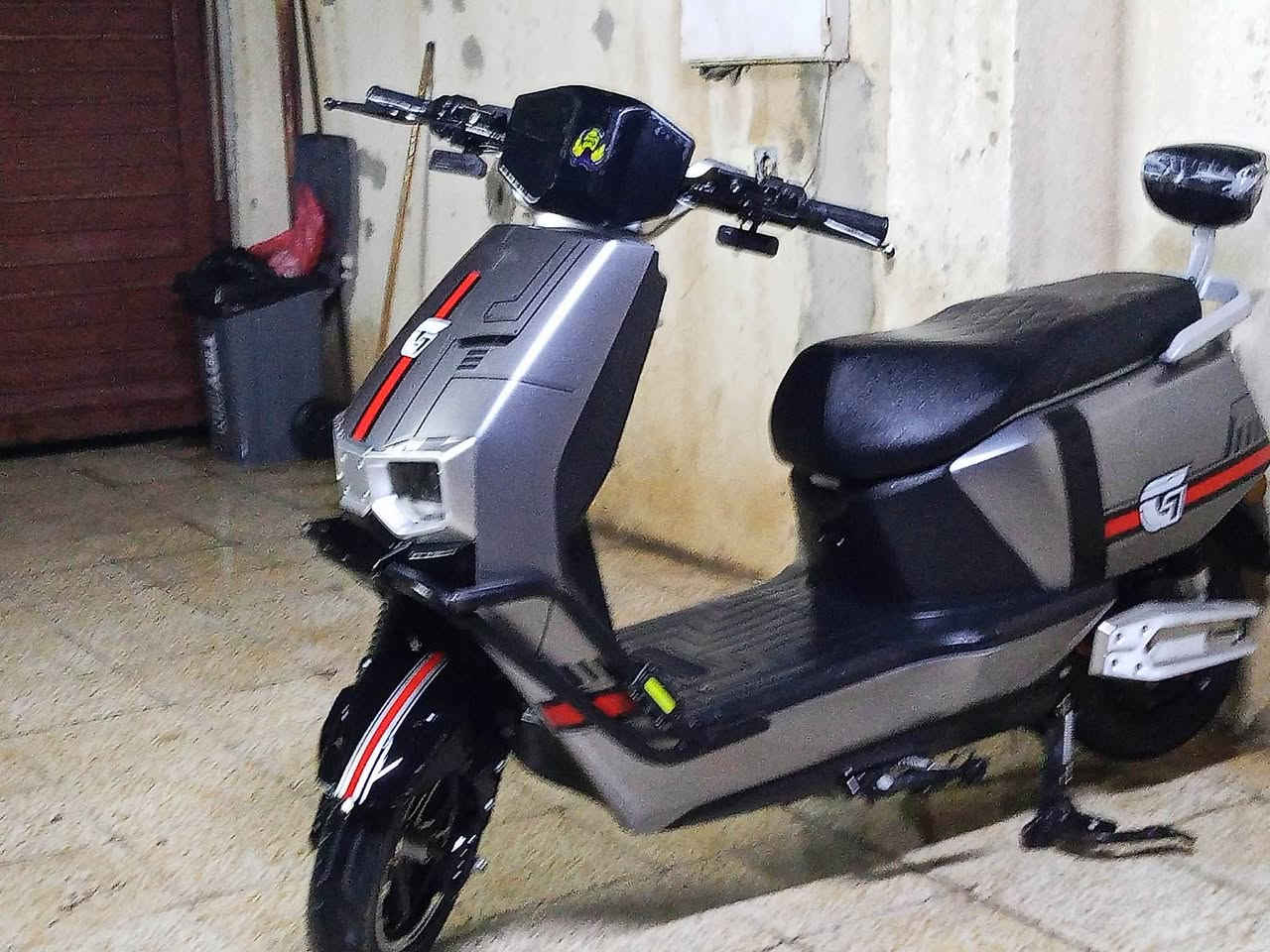 GT
للبيع 

بطاريات عدد 6

850وبي مجال 

***********
