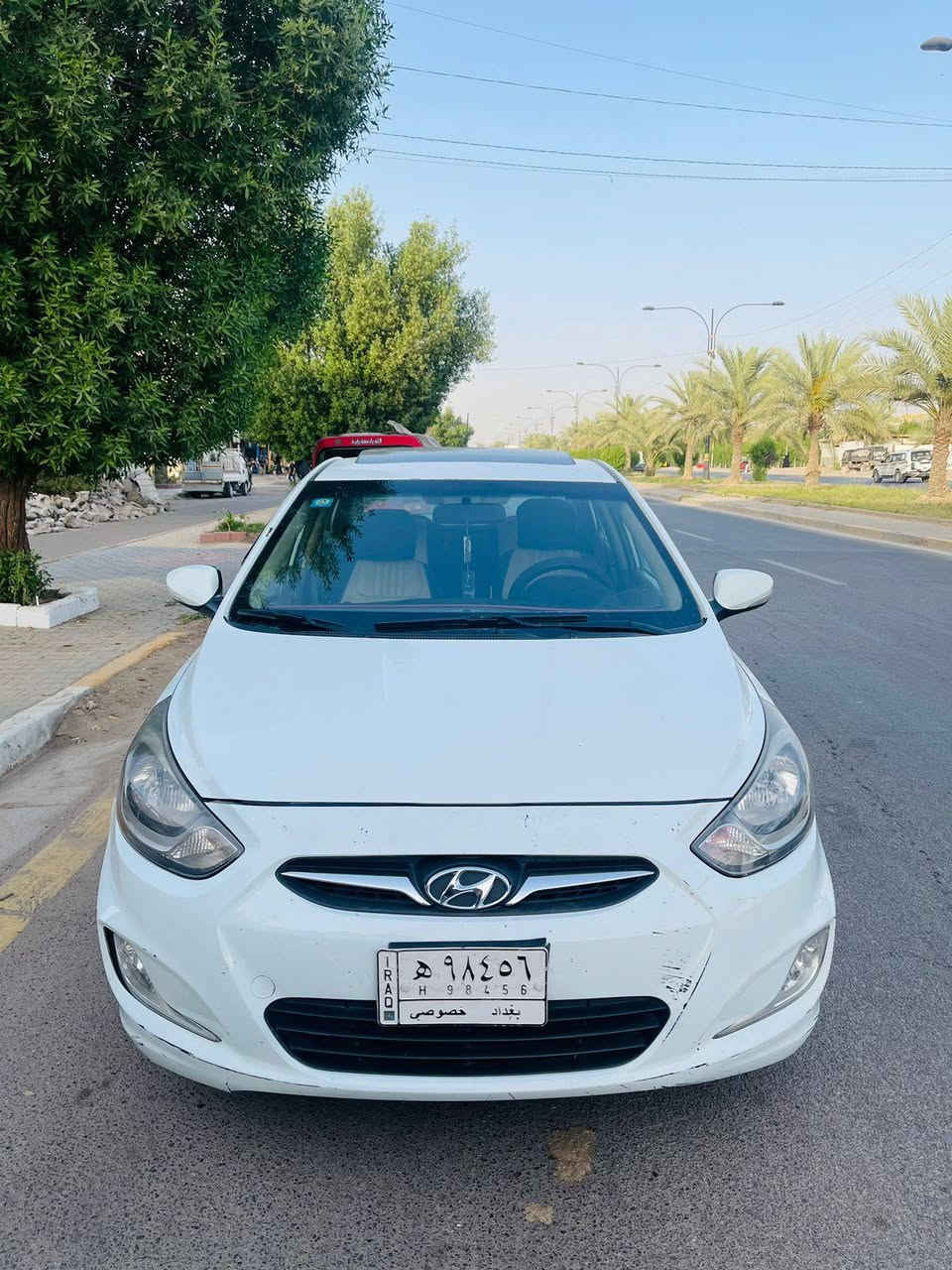 اكسنت 2014 خليجي جدا نضيفة استخدام منزلي مكفولة من الصبغ والتبديل السيارة بلادي على وضع الشركة بيهه شخوط بسيطة بالدعاميات محرك 1600 دوش كير AT ماشية 125000 كيلو مكانها بغداد السلاميات سعرها 105 وبيها مجال قليل 
*********** بغداد, العراق
