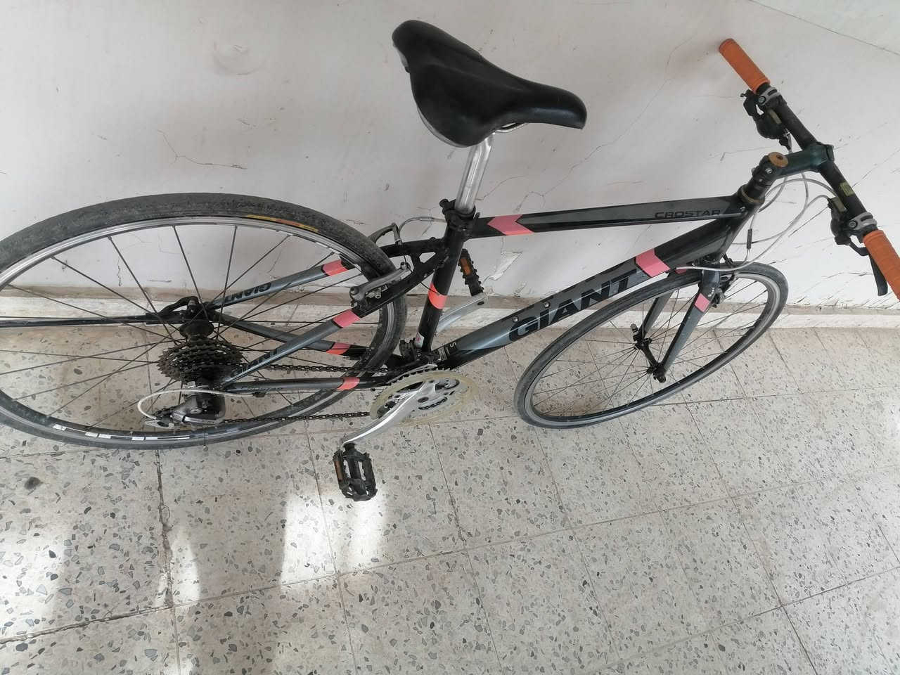 جاينت حديث نظام رود
معدن خليط المنيوم كاربون فايبر خفيف جدا
سستم شيمانو بالكامل
دشلي خلفي 8 أمامي 3
الفريم 48
دراجه خفيفه سلسه بالمشي
200 الف
مكاني بغداد حي تراث بياع


**إذا كنت صاحب هذا الإعلان وتريد حذفه لأي سبب، رجاءا أرسل رسالة إلى الدعم الفني**