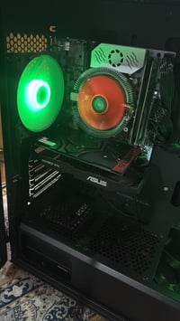 شباب عندي هذه pc للبيع   مواصفات   بور X99  معالج E5 2680 V3  كرت شاشه...