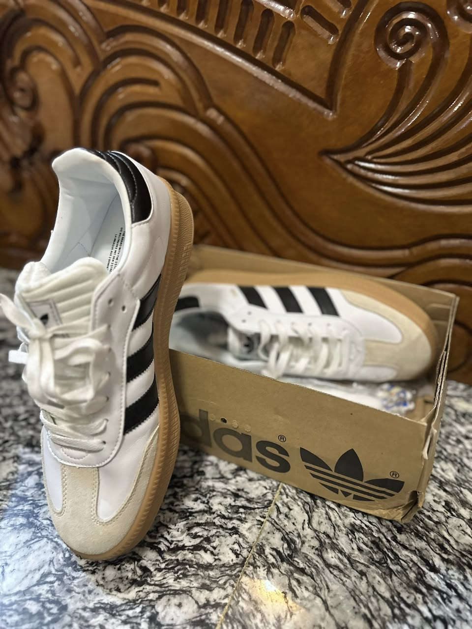 السلام عليكم
احذية اصلية جديدة القطعة على 25 الف
القياسات 45,44 قياسات اوربية
للحجز ***********
