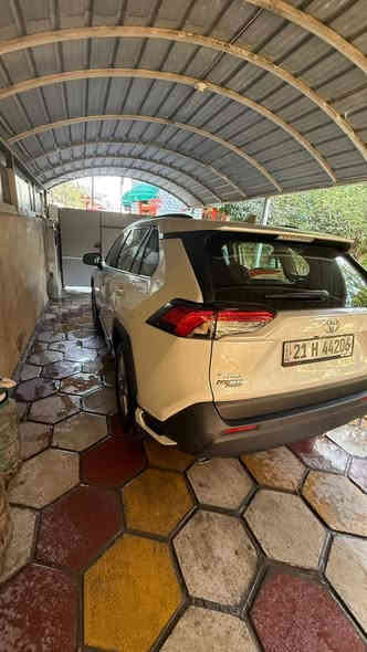 السلام عليكم(RAV4)(2025) محرك بانزين خليجي رقم سليمانية بسمي وكالة (SAS)ماشية (6000km)نص فول ضمان صيانة سنتين وتبديل دهن 
مكانها الكرادة ساحة الواثق 
هاتف ***********
