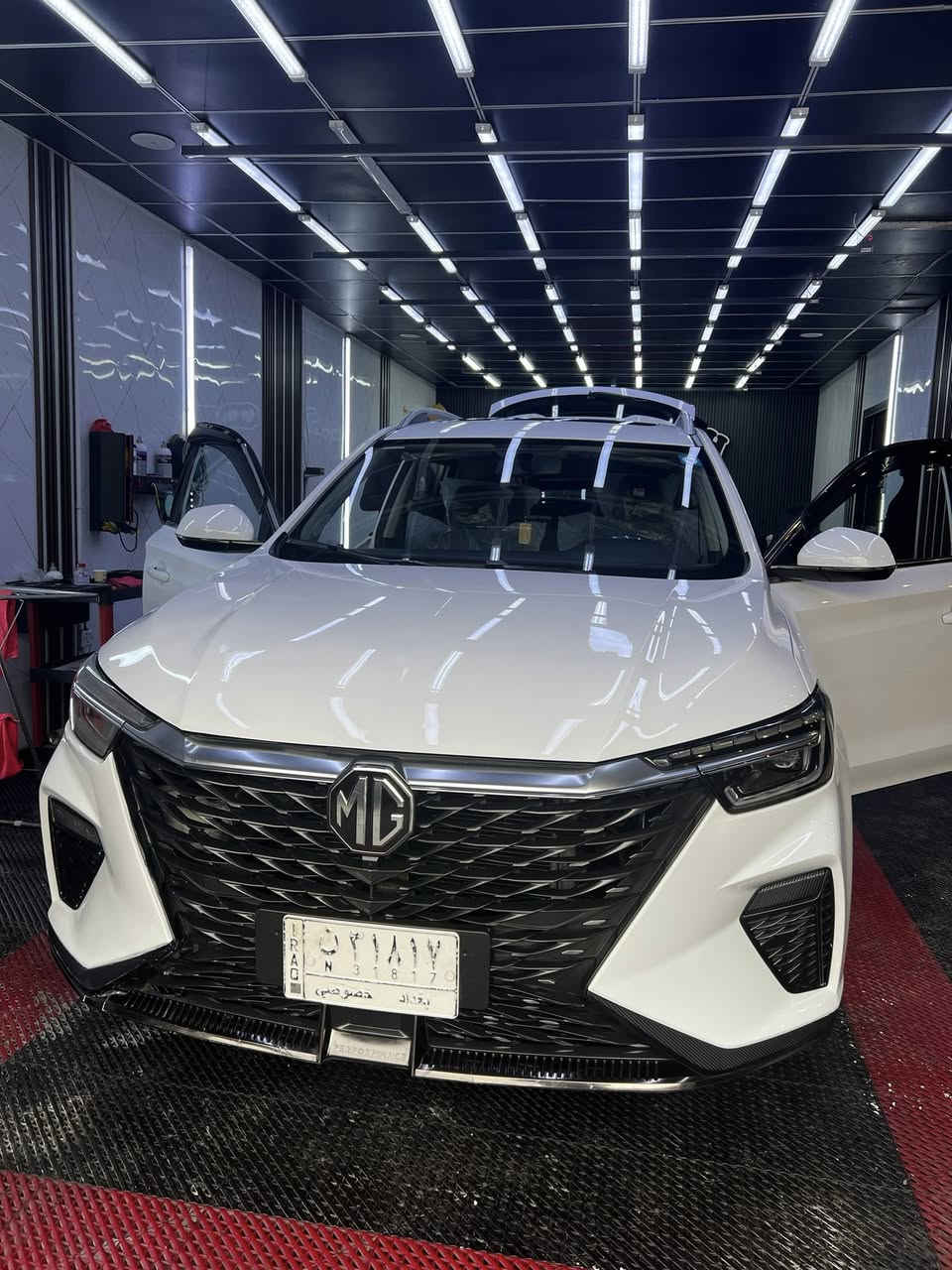 السلام عليكم 
Rx5  2023 Mg /ام جي 
       2023 رقم بغداد  بسمي (تحويل مباشر )
السياره فول مواصفات /1/1
بنراما 
بصمه 
شاشه 
السياره فول الفول ١/١
السياره ع وضع الشركه كفاله عامه ماعده صبغ نص دعاميه 
السياره ع وضع شركه 

السياره كير مكينه صدر تخم تاير كله ع وضع الشركه 
ماشيه:58 k 
العنوان: الاعضميه 
م:***********
