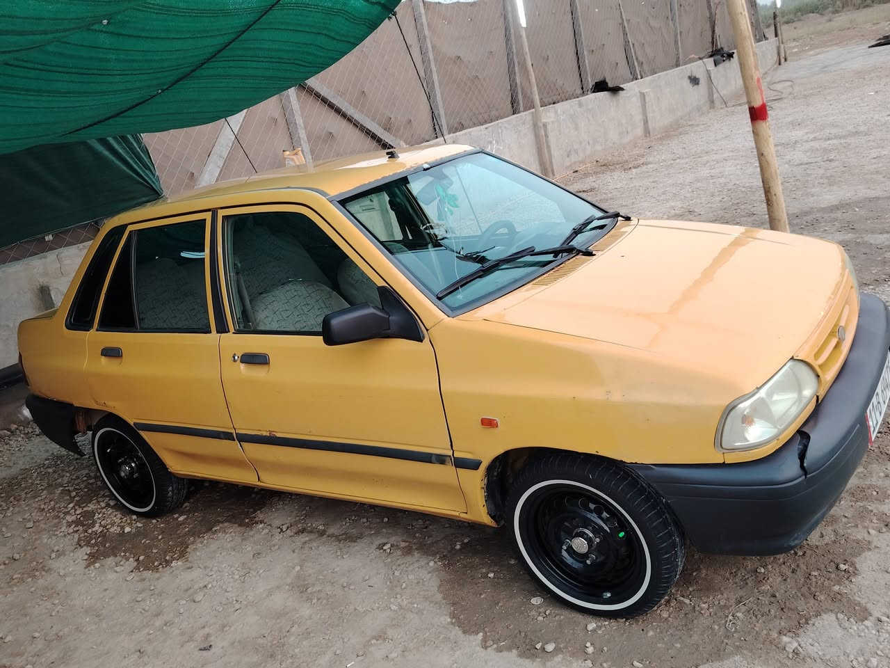 السلام عليكم
سايبة للبيع موديل 2012 سيارة حلوة وجاهزة كير مكينة جاهزات كشرها حلو
ما بيها ضربة قوية رقمها بغداد سنوية ل29 مصفرة هيئة وغرامات  شرط المداور 
تعال وشوف وقتنع 
سعرها 27ورقة وبيها مجال بسيط للشراي وهذا رقمي ***********   المكان السياره الديوانيه الدغاره ***********
