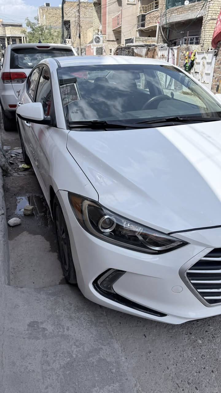 النترا 2018 
امريكي 
السعر ١٢٥ ورقة
رقم اربيل ب اسمي 
مواصفات
شاشة كبيرة 
كامرة
شاشة اعطال 
مانع انزلاق 
تحكم ستيرن 
وبقية المواصفات 

العنوان بغداد الشعب 
***********
