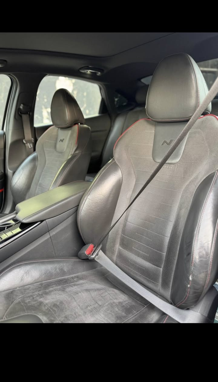 السلام عليكم
‎سوناتا NLine

‎موديل 2022 رقم اربيل 

ماشية ٨٠

‎مواصفات السيارة فول ان لاين بعد هواى مواصفات بيهه

‎الاظافات الي عليها

‎عليها كت كاربون فايبر داخل  وخارج السيارة اصلي

‎وسياره بيها شوته برفورمنس وعطاس توربو وبلكات ريسنك 

‎وفيت بم ريسنك وبيها برمجه من امريكا 

‎المواصفات

‎بصمة ) ابواب + صندوق )

‎تشغيل عن بعد

‎شاشة جبيرة ) كار بلي t اندرويد )

‎واير ليس شحن

‎مثبت سرعة

‎قيادة ذاتية

‎تحديد مسار

‎رادار امامي

‎رادار جانبي

‎ادار خلفي

‎كامرا دوارة

‎مثبت ستيرن

‎اسايد بريك بصمة

‎مودات قيادة ) نورمال - سبورت - سبورت بلاص -

‎ﻛﻮﺳﺘﻢ)

‎كشنات تدفئة

‎بانوراما

‎تبريد بيانو

‎تبريد قطعتين

‎لدت بلادية بالدشبول متغير الوان تتحكم بيهه بالشاشة 96 لون

‎كيجات بالعداد تظهرلك قراءة (حماوة الدهن التيربو ا

‎ﺍﻟﻌزم)

‎كيجات دجتال تتغير ويا كل مود مثل ماموضح بالصورذ

‎كير دكم ٨ سرعات دبل كلج+ شفتات ستيرن

‎نظام سماعات BOSE اقو، انظمة سماعات

‎كشنات تدفئة

‎جامات اوتو

‎اوتو هولد

‎كشنات كنتارا حضن N

‎مكينه 2500 تيربو

‎لدات امامي خلفي

‎وبعد هواي مواصفات بيهه

‎حالة السيارة:

‎جميع الشواصي سليمة 

‎

جميع الايرباكات سليمة

السعر ١٩٠ وبيها مجال او مراوس

***********
