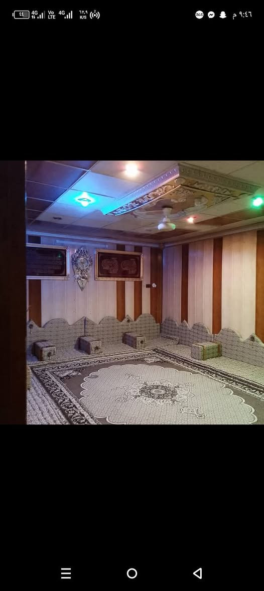 بعد التحيه والسلام (أخوان أعادة نشر 
دار للبيع رقم وصل موجود مساحه 600 متر كامل بس الدار غرفتين مع غرفة استقبال مع مطبخ+حراري+حمام وصحيات داخل+غرفة قاط ثاني فول جاهزه +خارج المنزل مخزن كبير
مثل ماموضح بالصورة السعر خاص 
هذا رقمي *********** )***********)
العنوان كركوك عمل شعبي جاي الصالحي فرع محلات توتو عالشارع (تحياتي للجميع)
ملاحظه::صور البيت ومساحته
ملاحظة ثانيه /تبليط للباب والبيت يرهم جهتين
