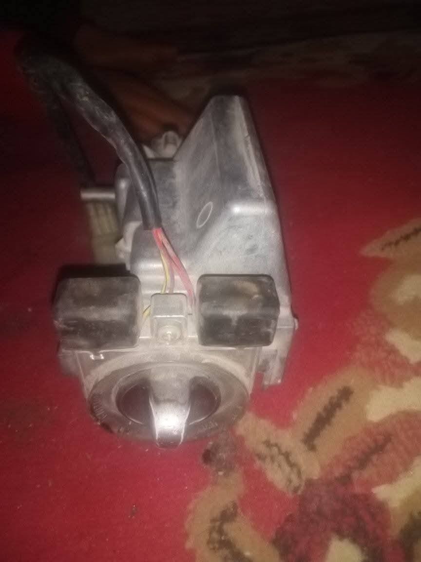 السلام عليكم متوفر قطع غاير فورزه بسعر الجمله شنو ال تريده موجود العنوان كربلاء طويريج واتساب *********** توصيل ماكو
