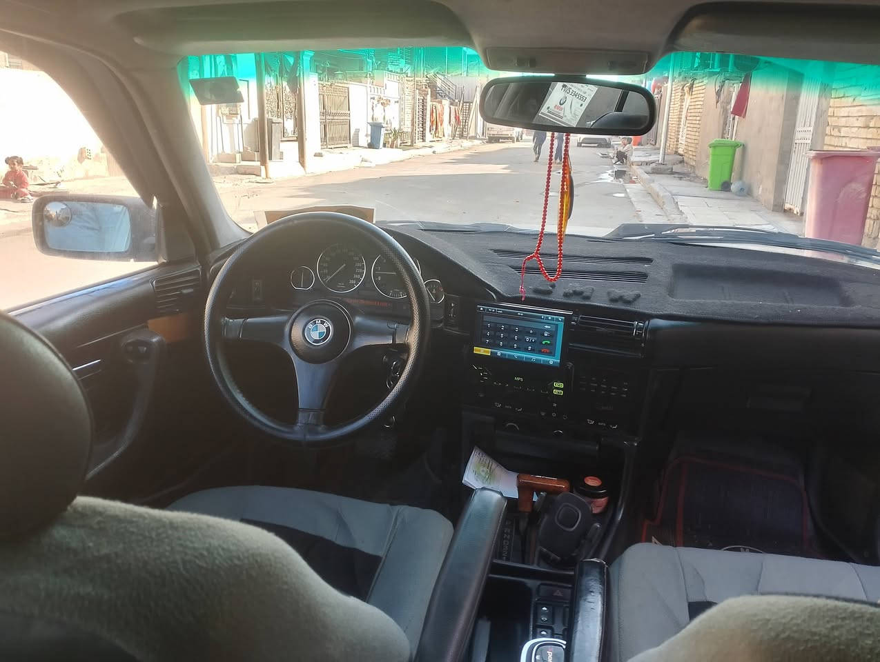 السلام عليكم شباب بيع مستعجل 535 اصل سياره مشدود مكينه 525 مسكر دبل فانوس كير مكينه شرط تخم تاير صدر غرفتها نضيفه سياره خير من الله 55 وبيها مجال مكلف بل نشر هاذه رقم صاحب السياره ***********
