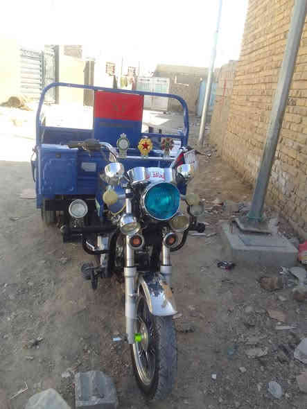 السلام عليكم ستوته للبيع 23 اوراق اصوليه وكيل نوار مكينه 24  
3 براغي  مكان الحمزه الشرقي السعر مليونين و100 بها مجال  
***********
